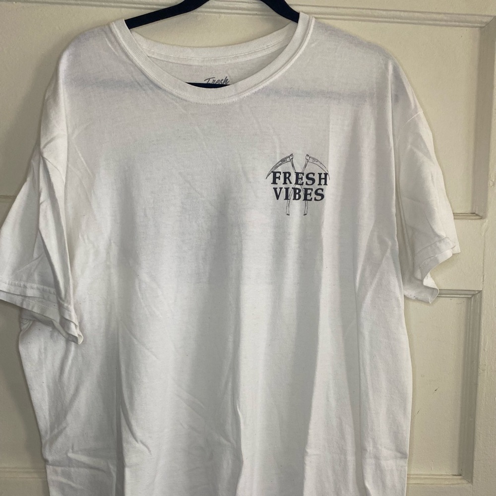 Graphic tee